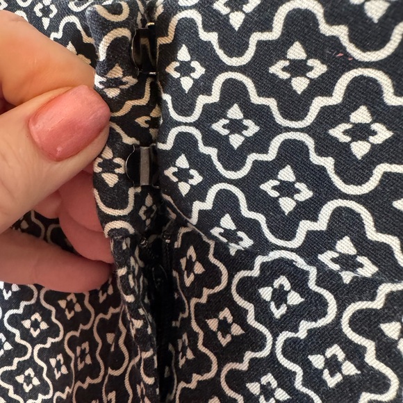 ANN TAYLOR LOFT Julie Skinny Black Patterned Pants Size 6 #Y - Picture 5 of 7